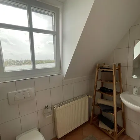 Haus Faehrblick * Rees